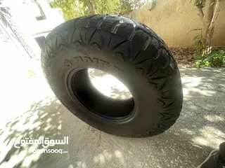  2 كوشوك مقاس12.5علا 17 نمره 35. كوشوك بصلاه عنبي مرتب مستعمل استعمال بصيط جدا طبعن كوشوك فل شيتح