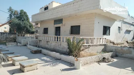  5 بيت للبيع في منطقه الغور