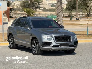  2 FOR SALE: 2018 Bentley Bentayga (Grey)