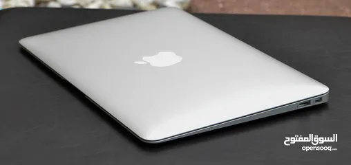  1 Apple Macbook AIR