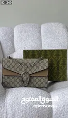  8 مجموعة متنوعة من الشنط والكزادين الجديدة