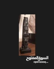  1 ،،منحوته اصليه من حجر  الرخام الاسود العظمي شغل يدوي  تحفه فنيه اصليه ومختومه