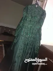  1 فستان طول وكم لون اخضر