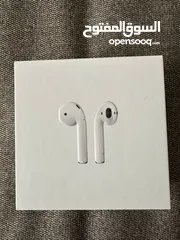  1 سماعات Airpods 2 مستخدمه بحاله الوكالة مع كرتونتها وشاحنها