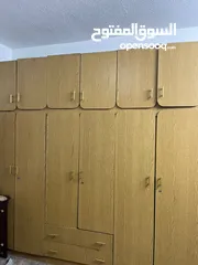  1 خزانة حائط للبيع