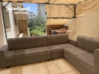  1 كورنر للبيع