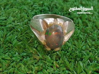  1 خاتم اوبال فل فاير طبيعي عالفحص بسعر حرق