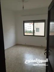  17 شقة سكن أ ضاحية الامير علي طريق المطار بجانب مدارس بيت المقدس 130 متر مربع طابق 2