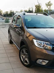  4 رينو سانديرو 2020 بحالة الشركة