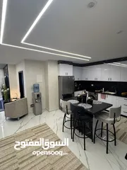  1 شقة للبيع بيتونيا نزول عين عريك  بدفعه لا تقل عن 150000