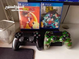  1 جهاز ps4 سلم كلش نظيف اخو الجديد وياه يدات اثنين ولعبتين