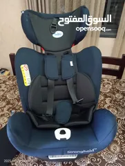  2 كراسي اطفال للسيارة
