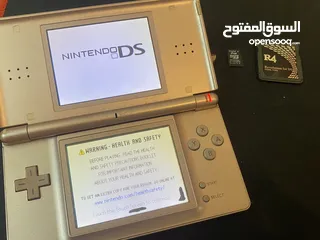  4 Nintendo DS2 lite (with Revolution for DS/2GB SD/pen/charger)