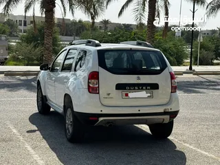  7 Renault Duster 2017 (White)