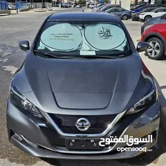  2 Nissan Leaf SV 2018