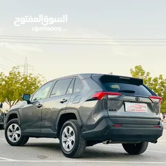  2 TOYOTA RAV 4 LE 2022 السيارة جاهزه إلا ستخدام