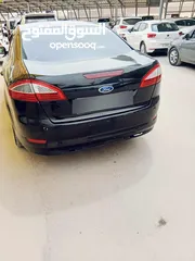  8 فورد مونديو