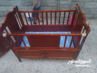  5 سرير اطفال قطعتيين للبيع