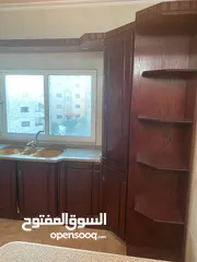  12 شقه للايجار