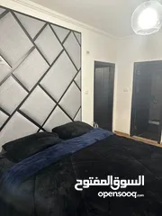  23 شقة مميزة سوبر ديلوكس ارضية مع حدائق في السابع للبيع عبدالله غوشة