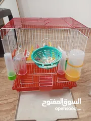  9 قفص مع اغراض كثير اقرأ الوصف