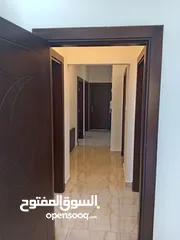  9 شقة للبيع من المالك مباشرة في خلدا خلف سجاد صيدا طابق ثاني شرقية 3 نوم مساحة 133م