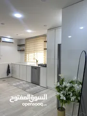  2 شقة لقطة بسعر لقطة مشطبة جاهزة مش ناقصها شي كاشفة وطلتها حلوة