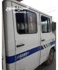  5 مرسيدس 608