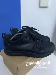  1 حذاء سكيتشرز Skechers all terrain القصة الجديدة مقاس 45 لون أسود حال الجديد