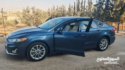  8 فيوجن 2019 بحاله جيده جدا .....