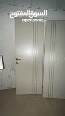  1 ابواب مستعمله بشكل جيد  بدون حلق