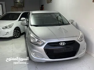  2 هونداي اكسنت 2015 الاتصال على الأرقام اسفل الإعلان