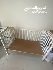  1 kids bed white color