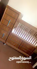 1 تخت بيبي مع خزانه