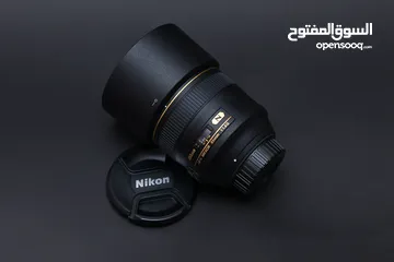 2 Nikon AF-S NIKKOR 85mm f/1.4G Lens