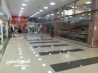  3 محل بوث على مدخل مول بجانب الريحان