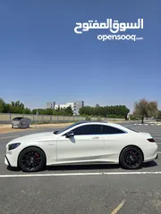  2 Mercedes Benz S Class Coupe AMG S63