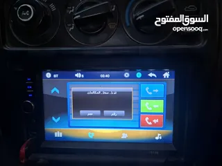  4 شاشه سياره عادية