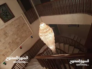  25 الظهير فيلا مستقله فخمه جدا فن معماري عاليه ومطله اجمل موقع مكون من اكثر من سكنه