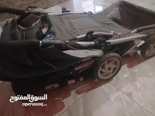  11 عرباية أطفال لطفلين (توأم) من شركة غراكو مستعمل  وقابل للتفاوض بشيء بسيط