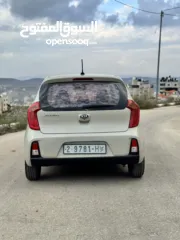 5 Kia picanto