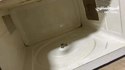  3 كهربائيات للبيع مكرويف  قلايه هوائيه فرن