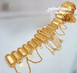  2 طقوم مع احزمه مطليه في الرقي