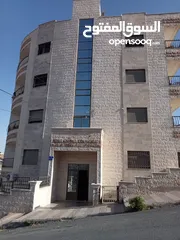  1 شقة شبه جديدة للبيع