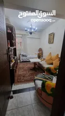  2 شقة للبيع فى محرم بك شارع المشير احمد بدوى بالقرب من مدرسة العباسية
