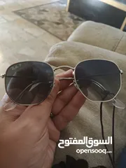  1 نظارة شمسية رايبان Ray ban ايطالي اصلي جديدة بسعر مغري جدا