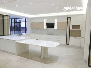  19 شقة جديدة للبيع اربع غرف نوم مع حديقة في دير غبار
