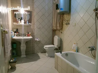  4 شقه 138م سموحه-شارع النصر كومباوند مميز
