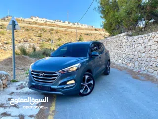  1 هونداي توسان فل ما عدا فتحة ترخيص وتأمين سنة