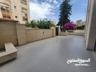  9 شقة فارغة للبيع بين الدوار الرابع و الخامس - ref : 14609